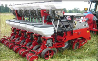 کاشت آفتابگردان با دستگاه 